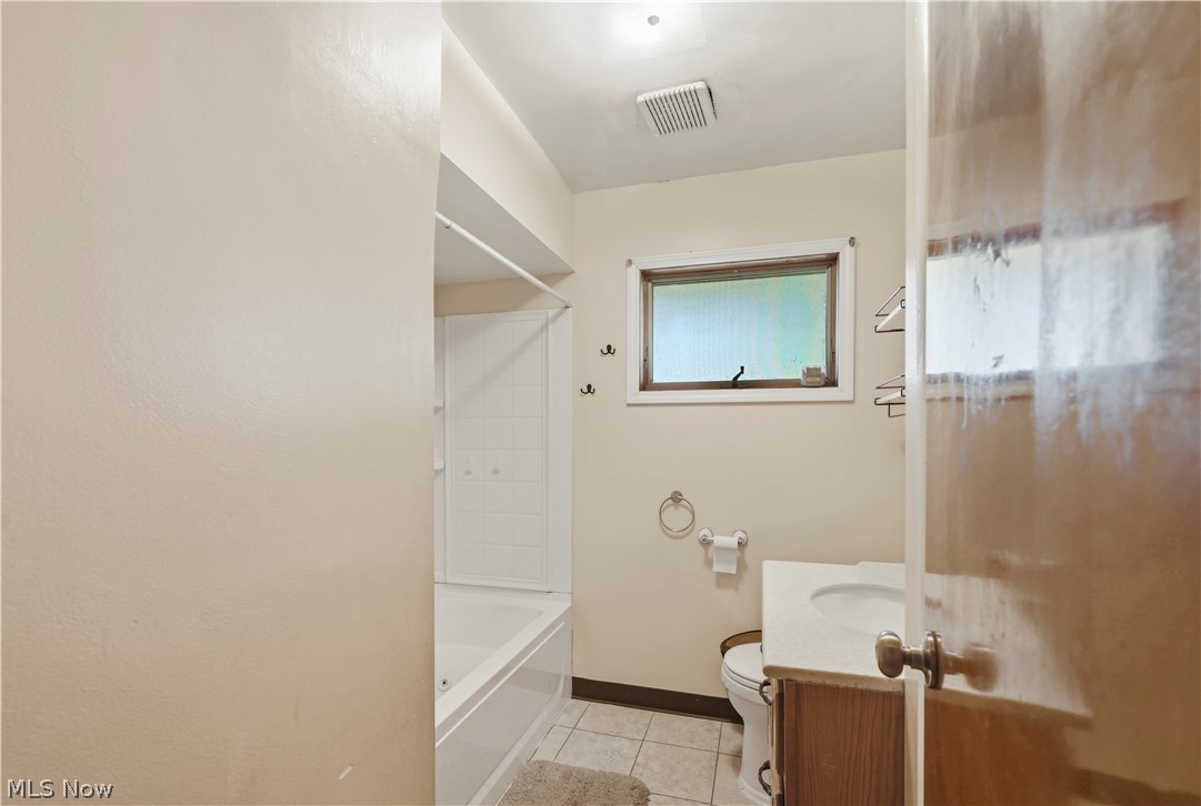 304 Howland Wilson Road Ne Property Photo 11