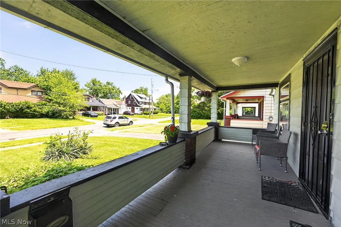 347 E Judson Avenue Property Photo 3