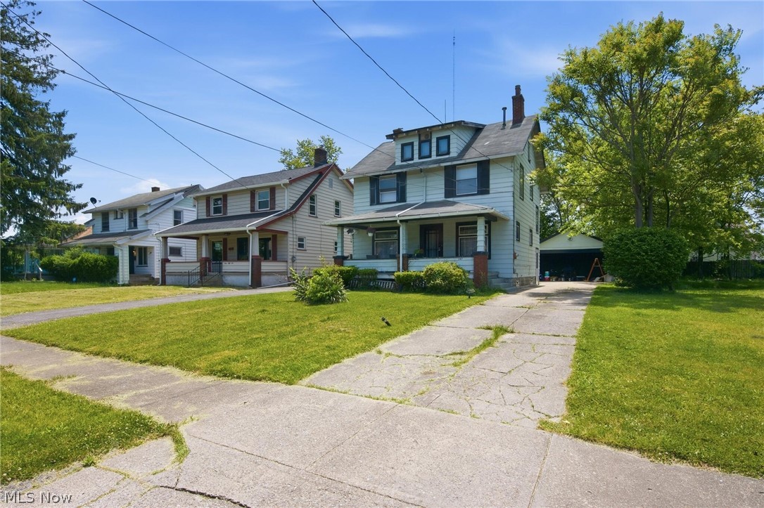 347 E Judson Avenue Property Photo 4