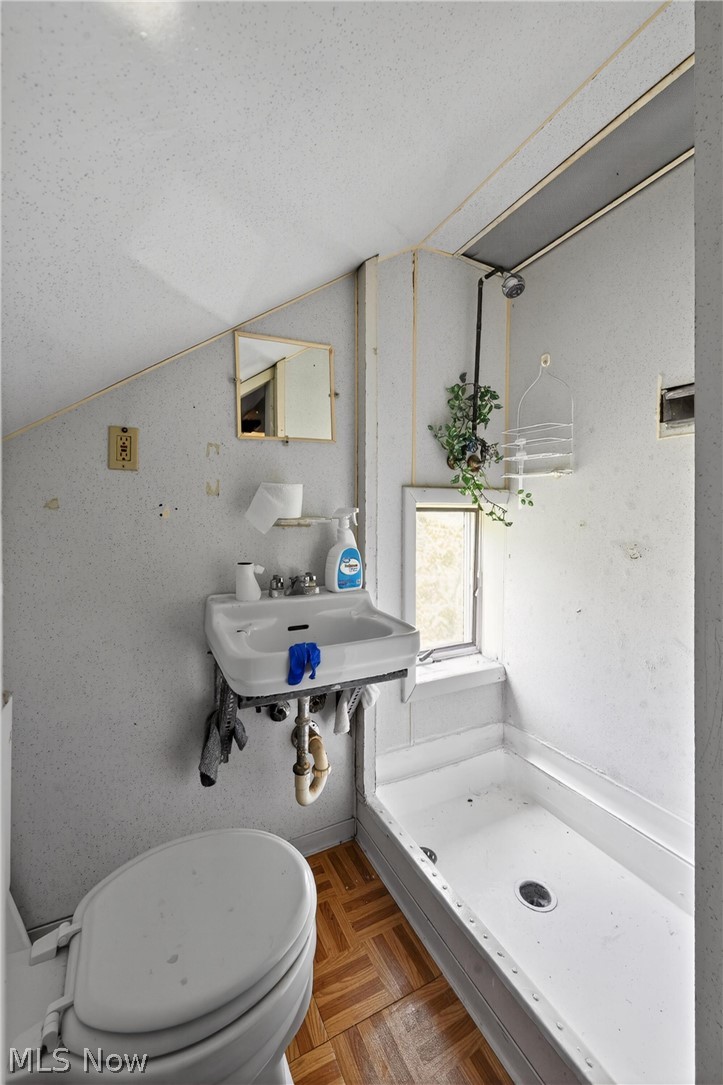 347 E Judson Avenue Property Photo 17