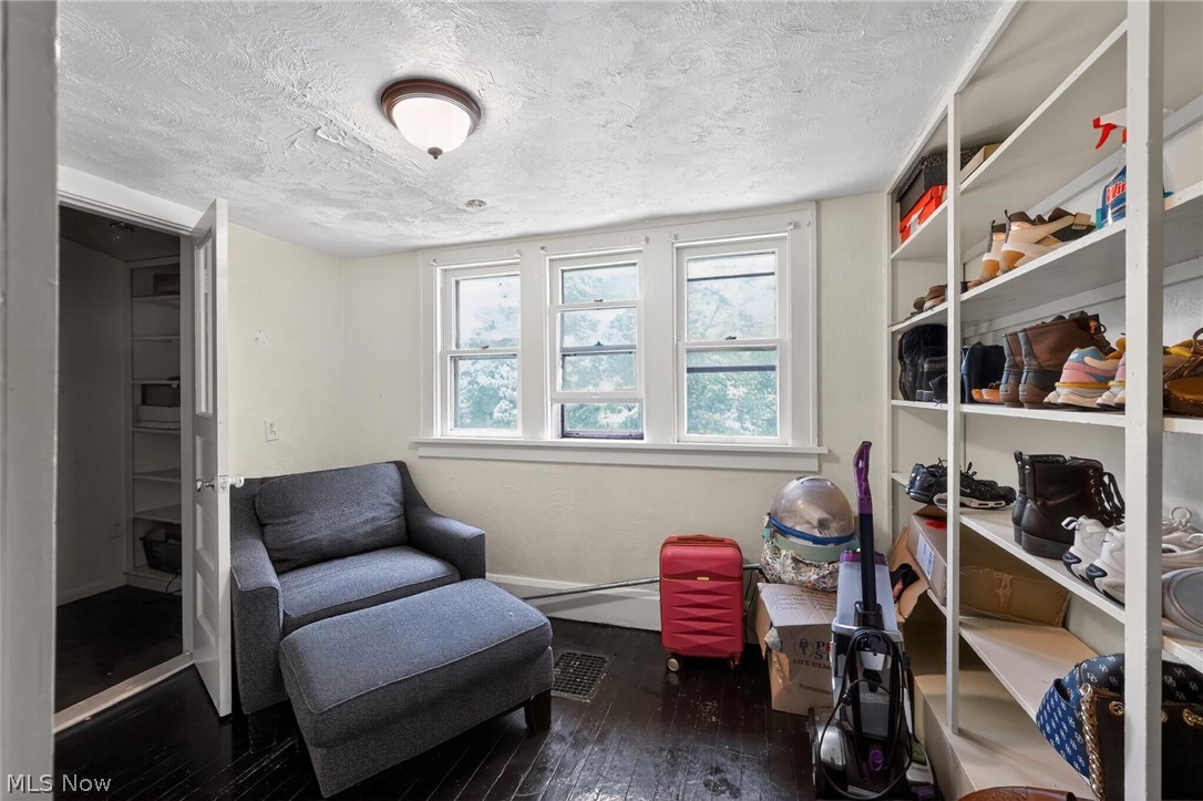 347 E Judson Avenue Property Photo 20