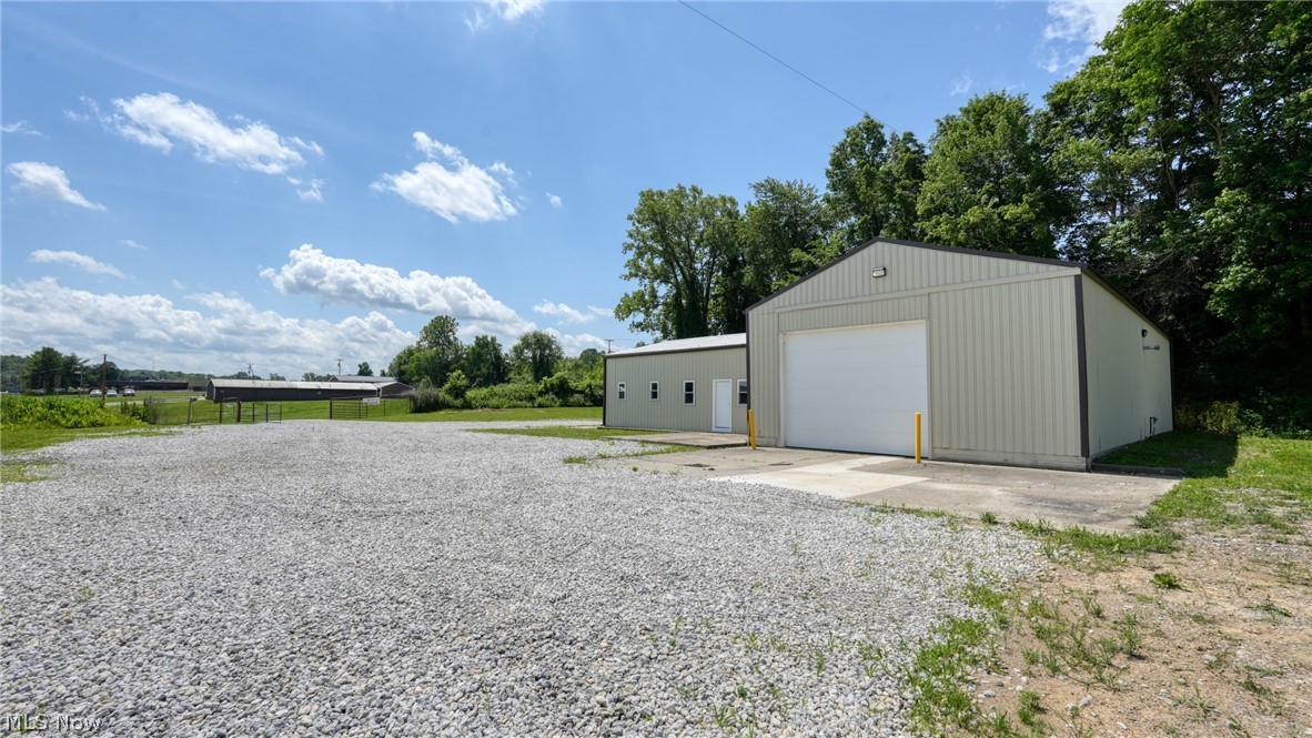 11126 E Pike Road Property Photo 4