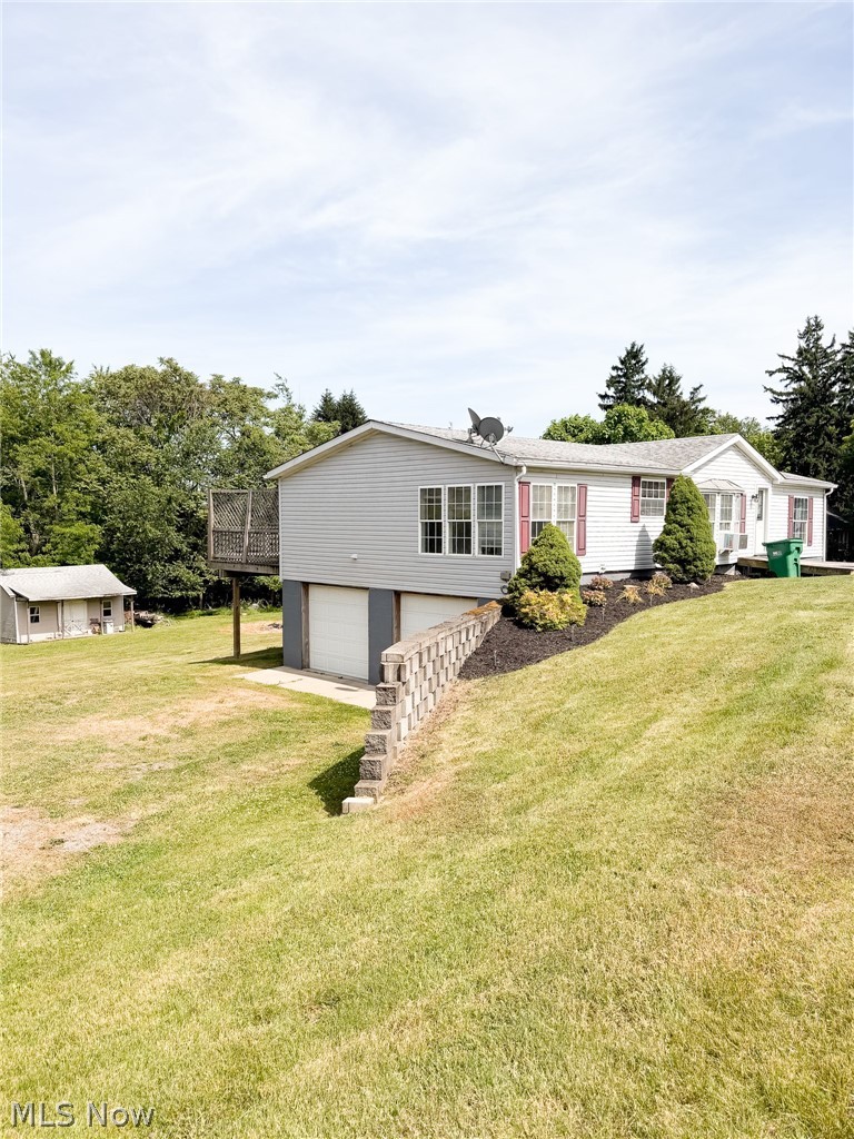 1387 Tope Road Property Photo 3