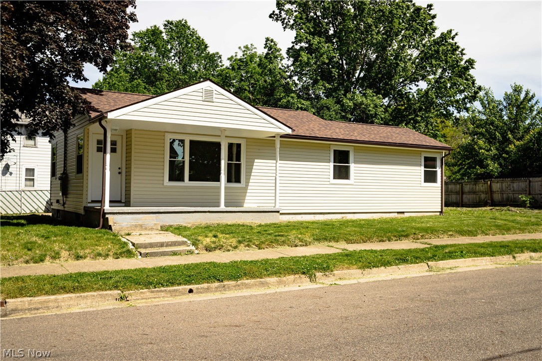 943 Erskine Avenue Property Photo 1