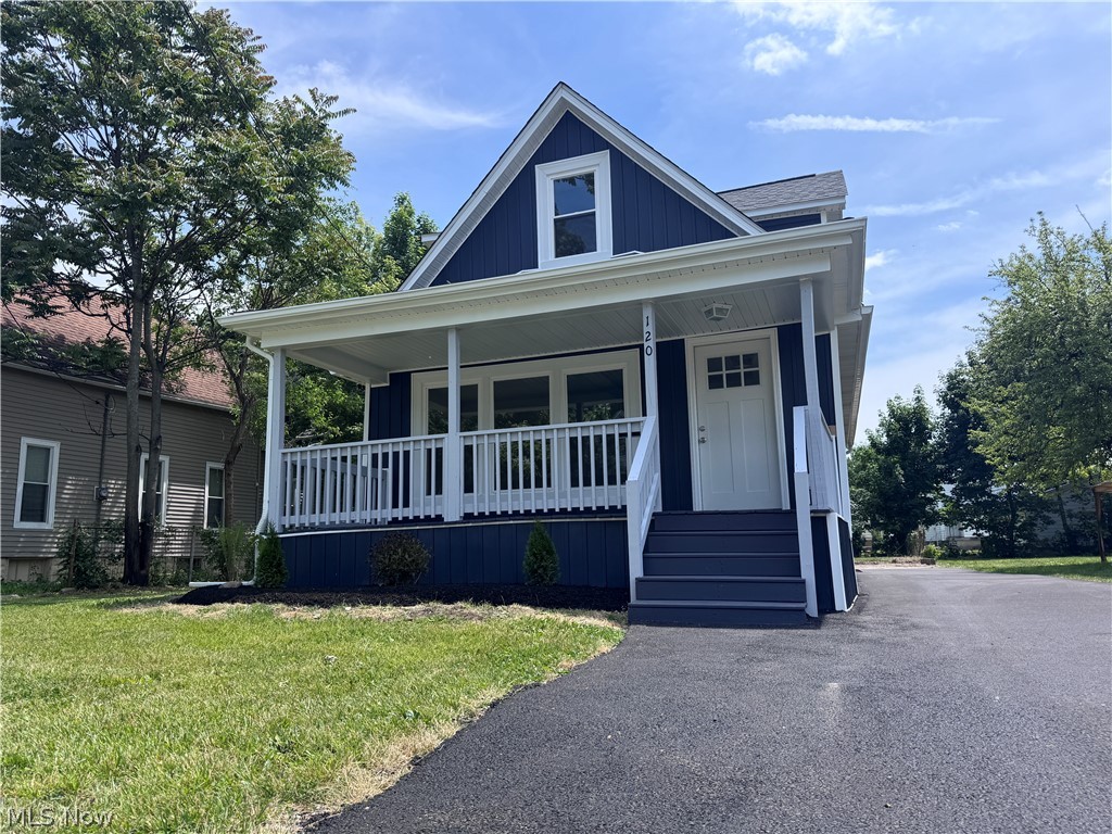 120 E 32nd Street Property Photo 1