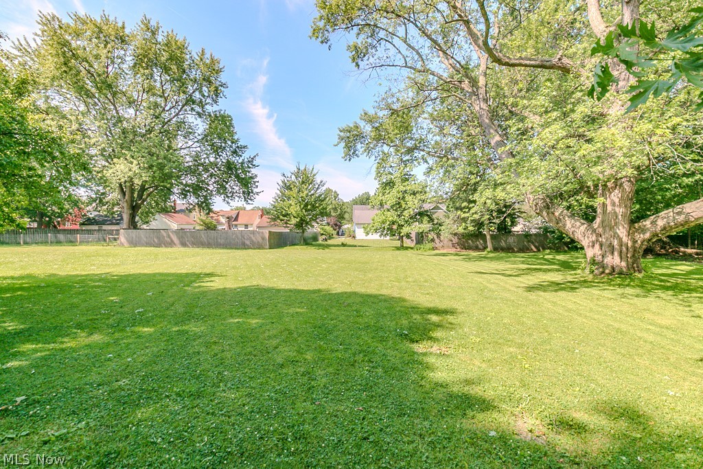 1033 N State Street Property Photo 7