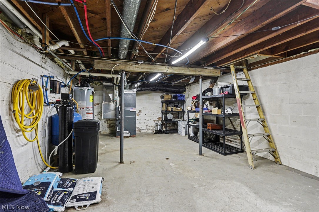 108 Washington Street Property Photo 23