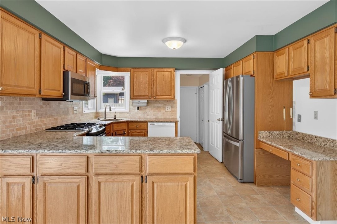 491 Thackeray Trail Property Photo 11
