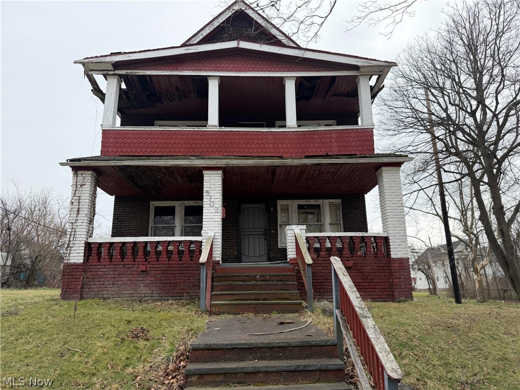 9702 Parkview Avenue Property Photo 1