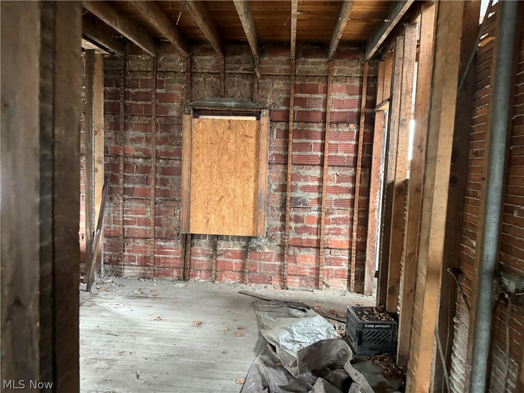 9702 Parkview Avenue Property Photo 13