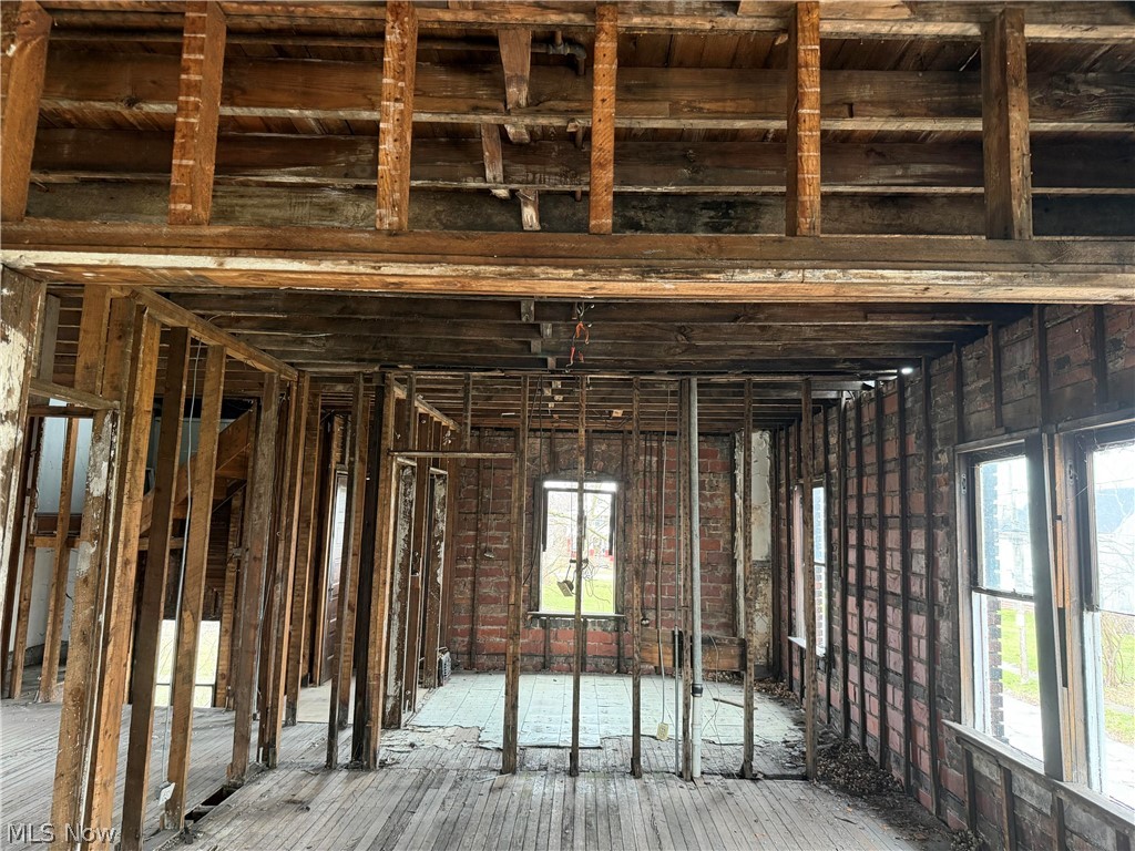 9702 Parkview Avenue Property Photo 16
