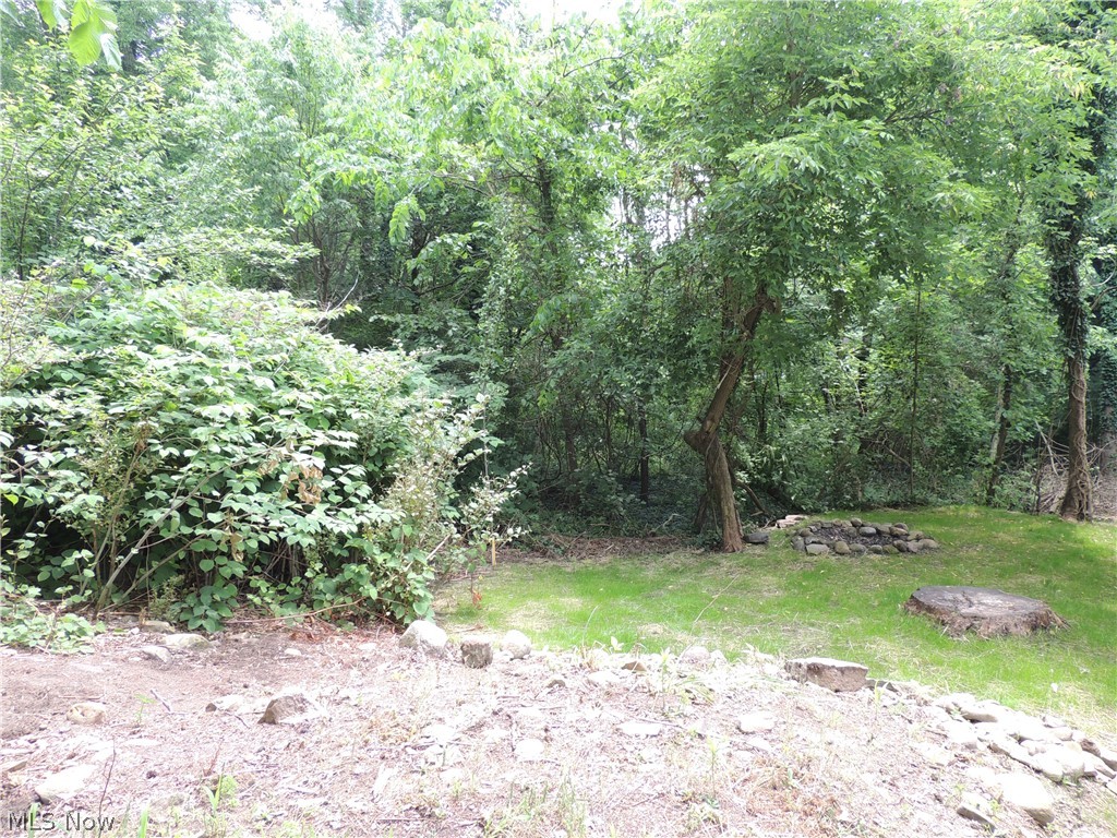 2242 Coffeen Street Property Photo 13