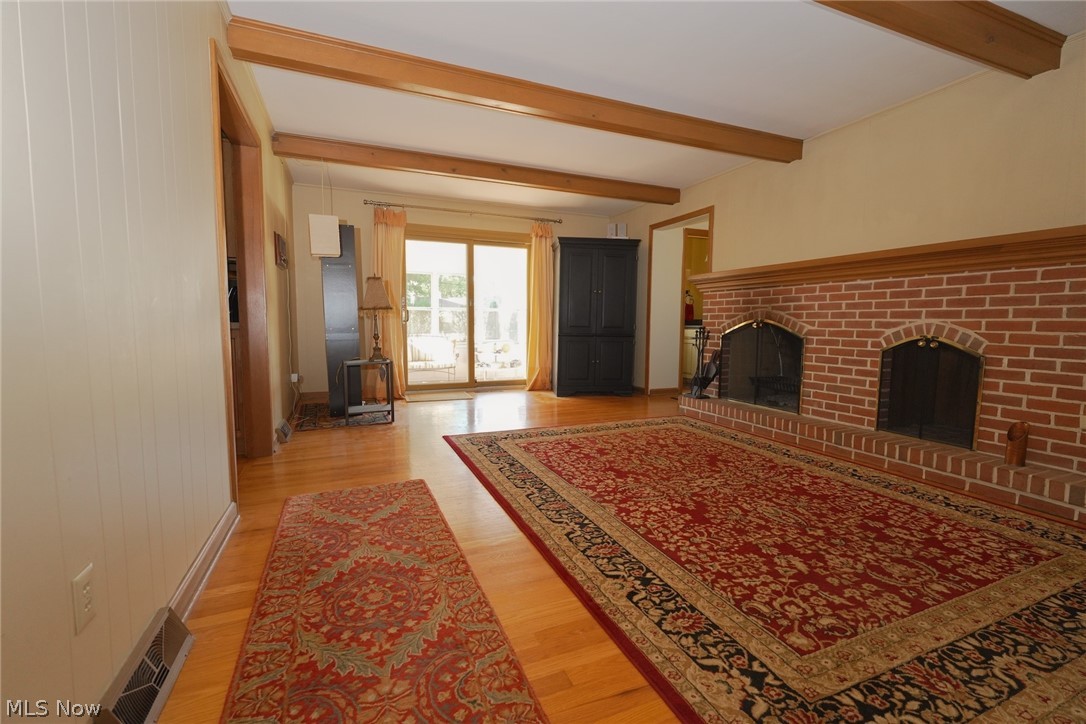 842 Shields Road Property Photo 8