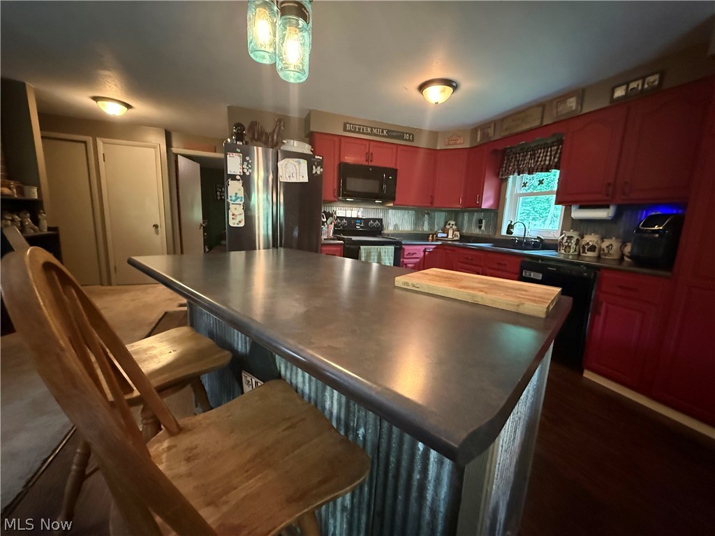 16575 Township Road 287 Property Photo 3