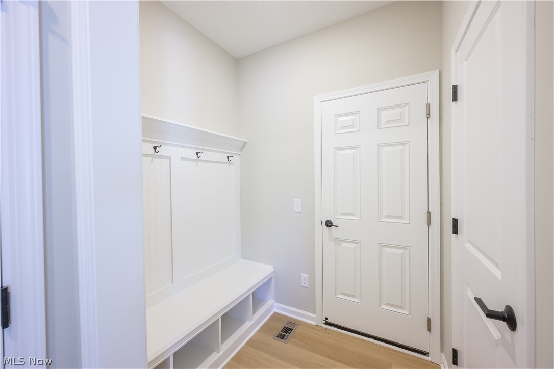 8010 Echo Hill Manor Drive Property Photo 10
