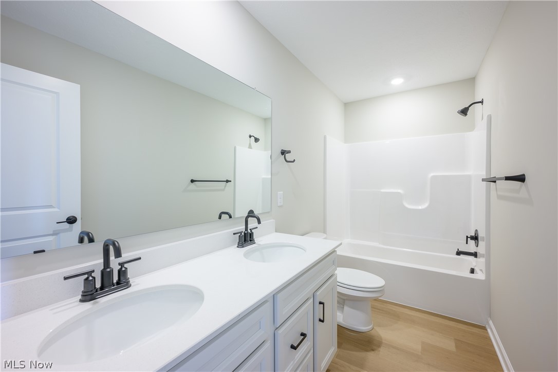 8010 Echo Hill Manor Drive Property Photo 15