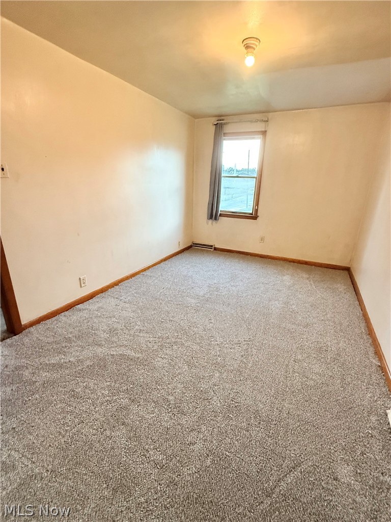 403 Summit Avenue Property Photo 8