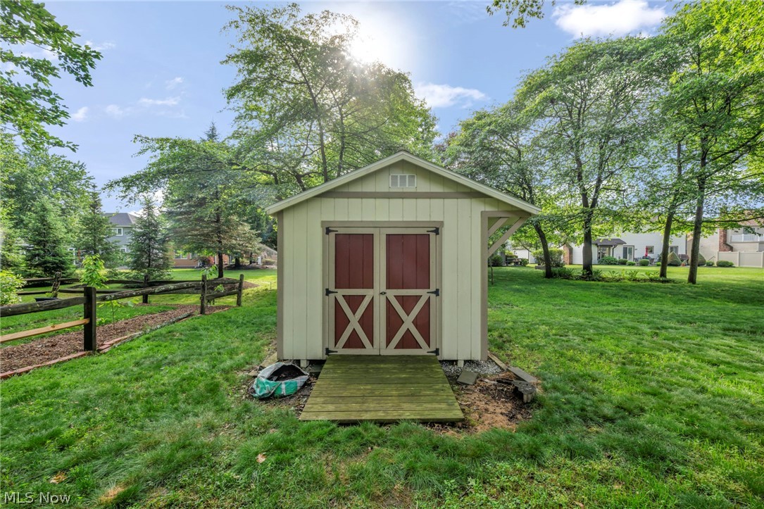 1785 Holdens Arbor Run Property Photo 8