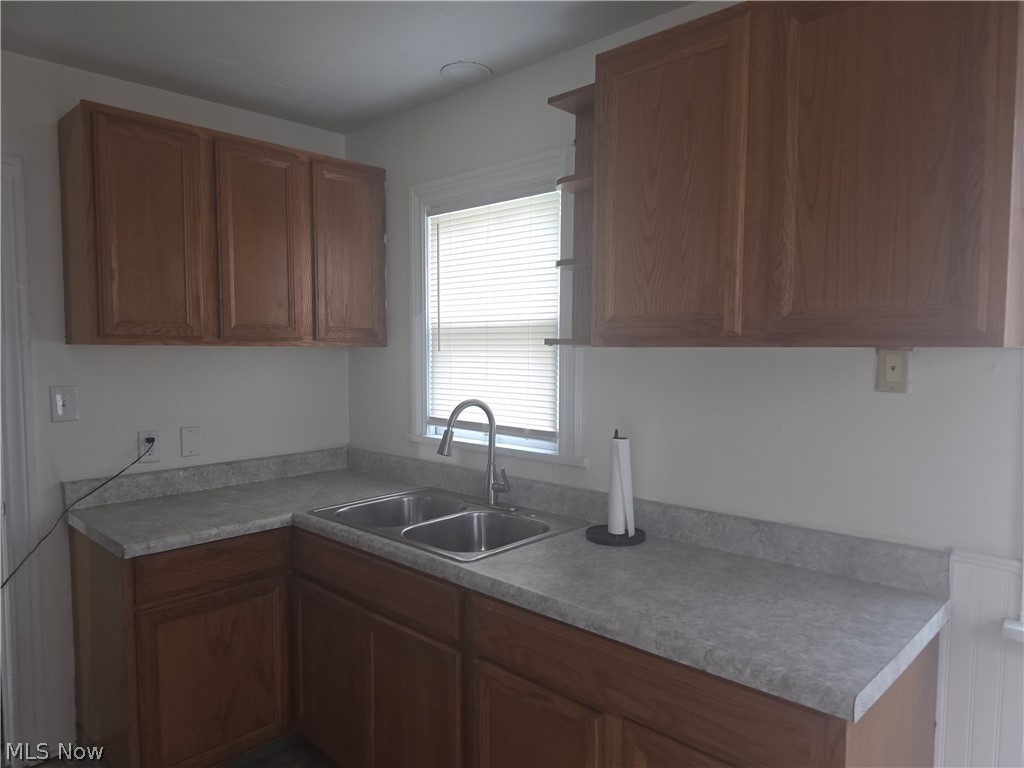 815 Russell Avenue Property Photo 9