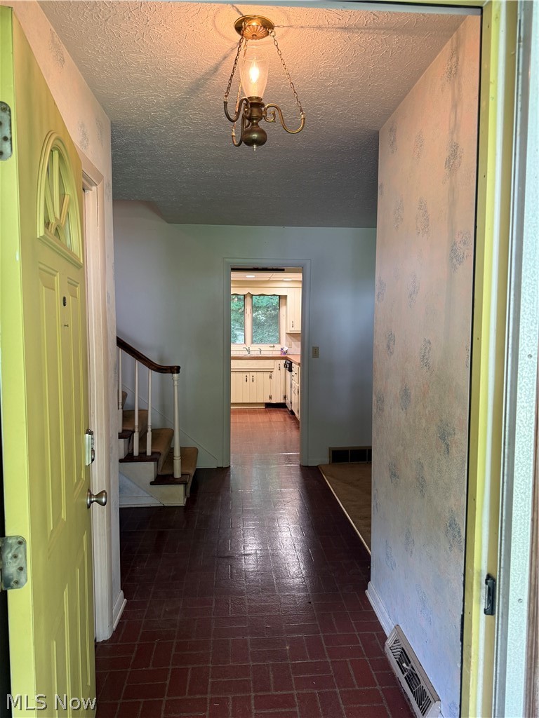 3791 Butterfield Drive Property Photo 2