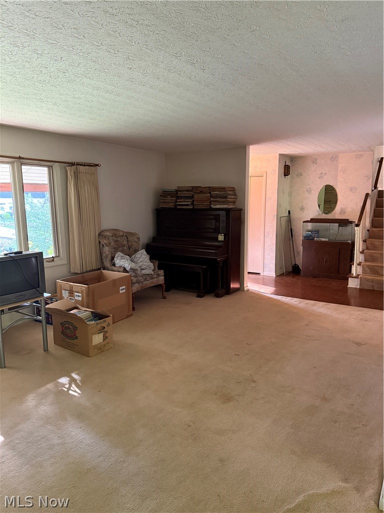 3791 Butterfield Drive Property Photo 5