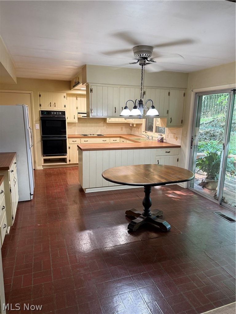 3791 Butterfield Drive Property Photo 7