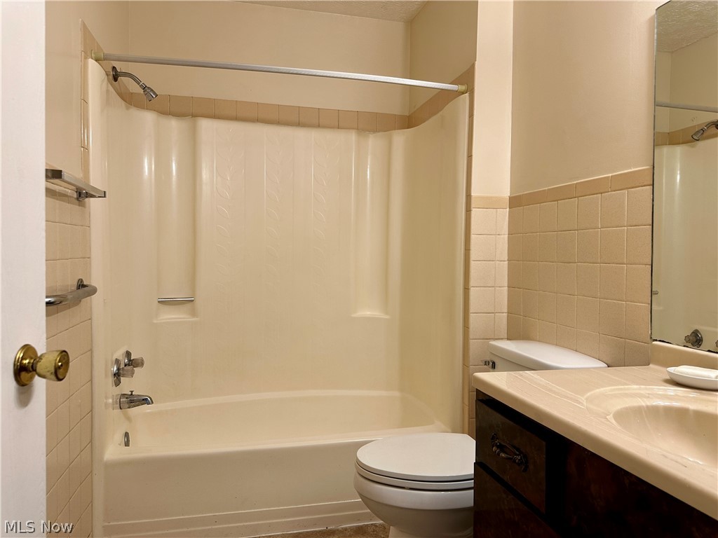 4827 Dunsmore Avenue Property Photo 9