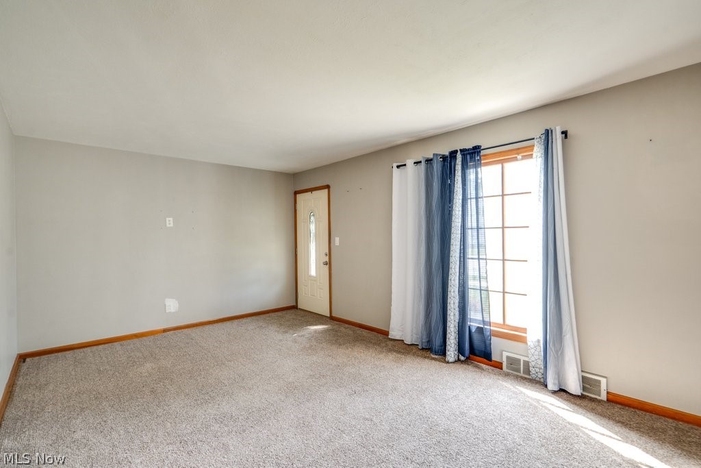 29800 Robert Street Property Photo 3