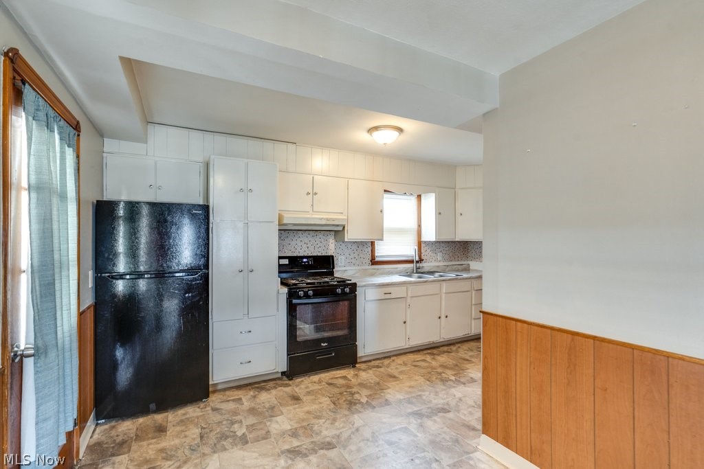 29800 Robert Street Property Photo 7
