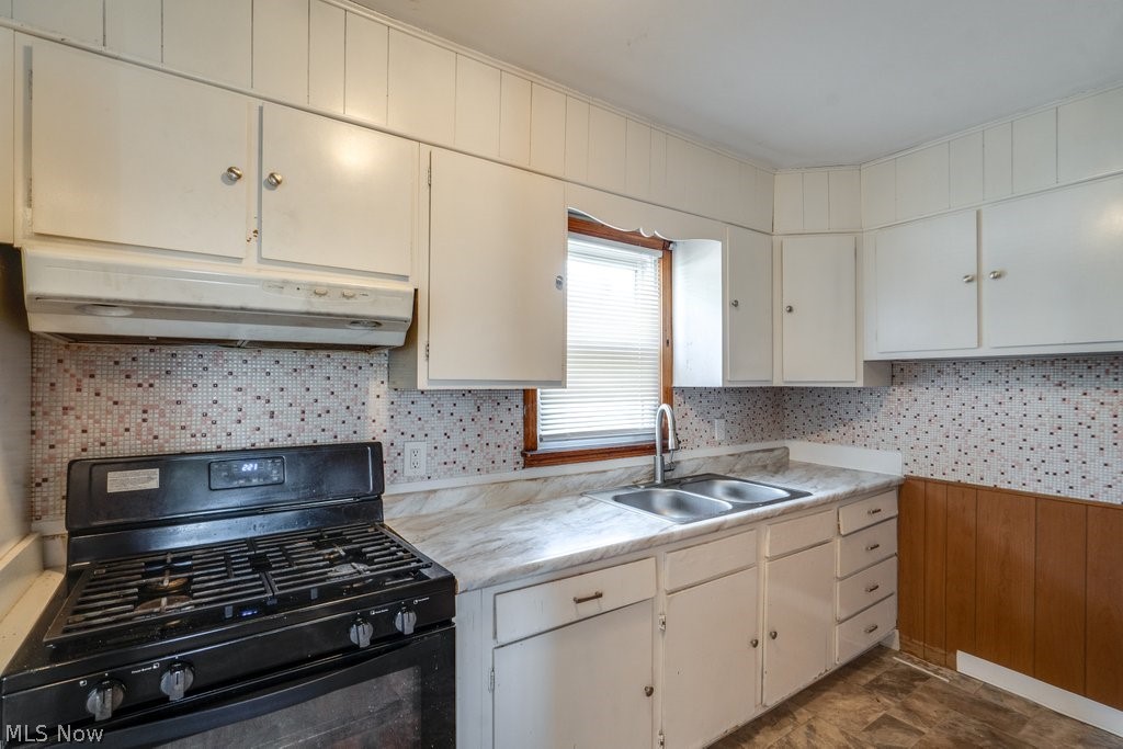 29800 Robert Street Property Photo 9
