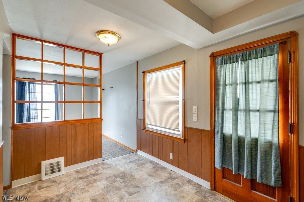 29800 Robert Street Property Photo 10
