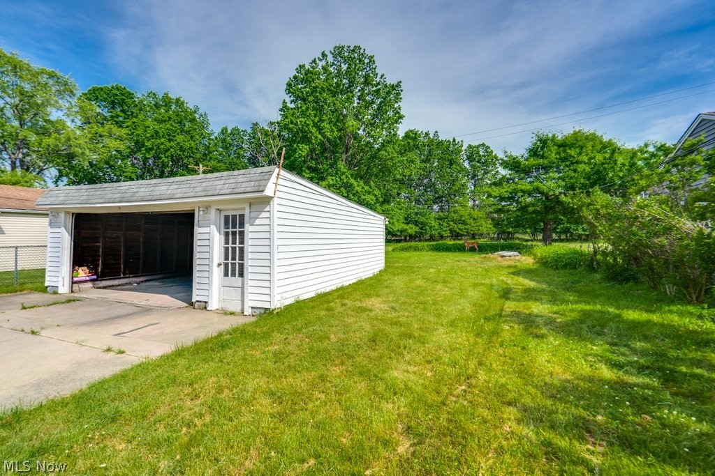 29800 Robert Street Property Photo 28
