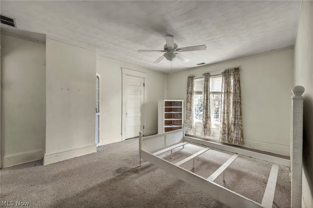 732 Robbins Avenue Property Photo 22