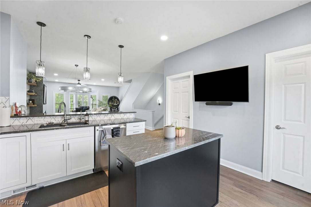 128 Vine Street 16a Property Photo 10