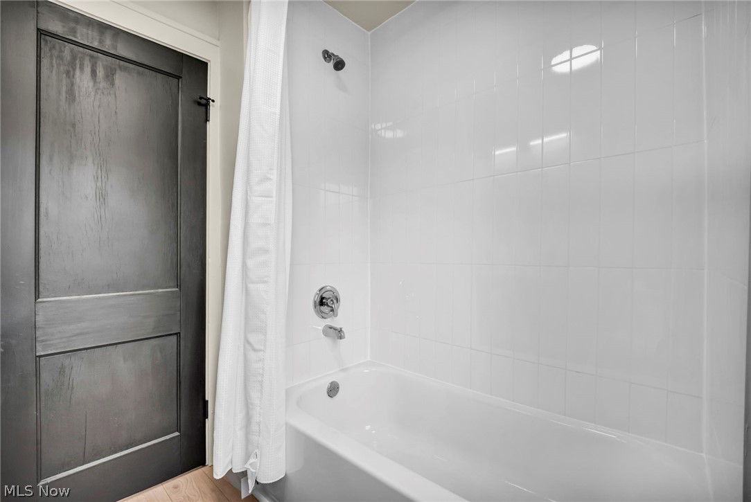 3270 Yorkshire Road Property Photo 27