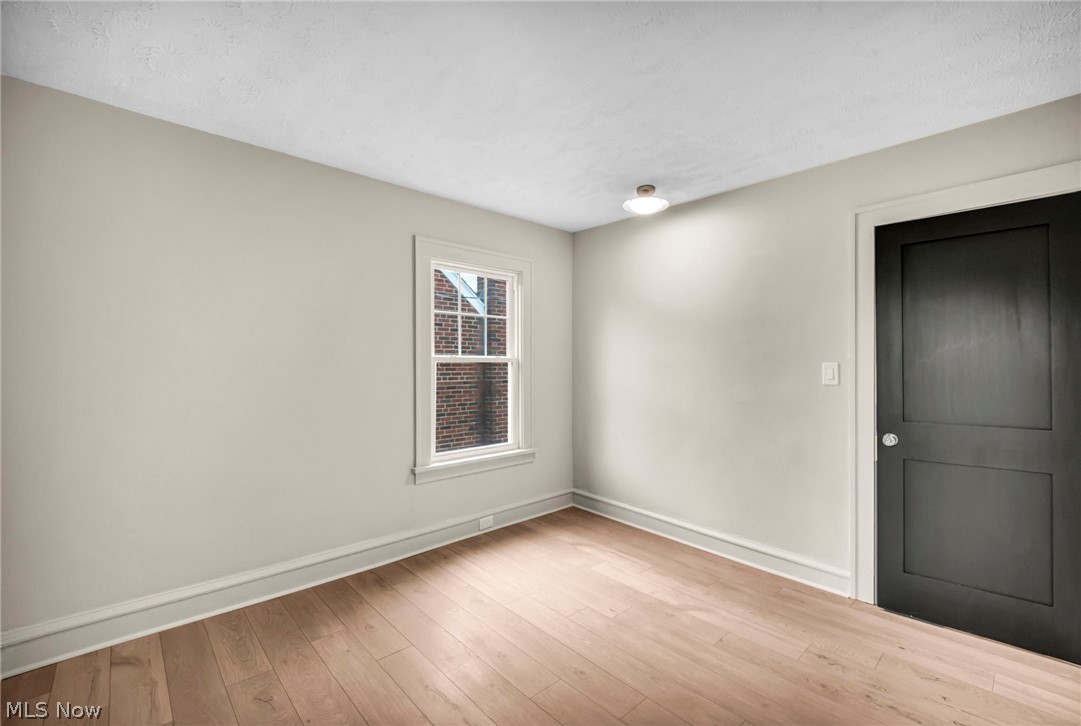 3270 Yorkshire Road Property Photo 28