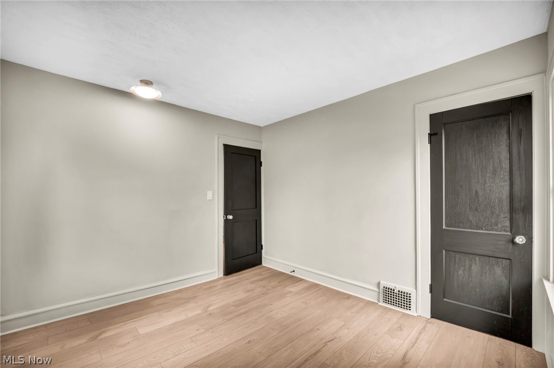 3270 Yorkshire Road Property Photo 29