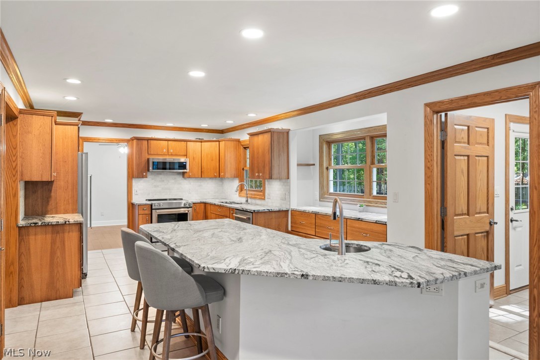 3871 Greentree Road Property Photo 4