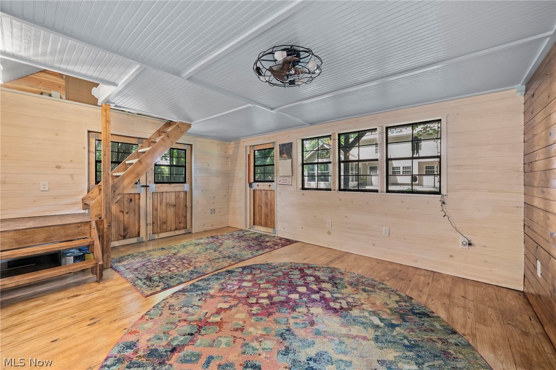 3871 Greentree Road Property Photo 11