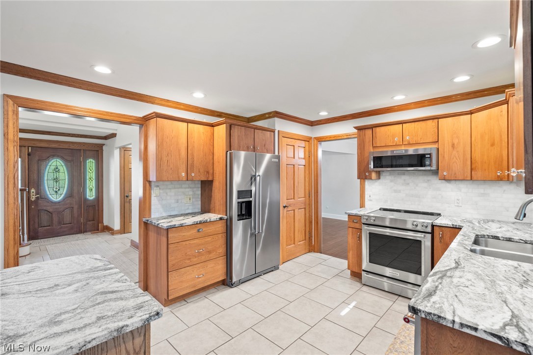 3871 Greentree Road Property Photo 12
