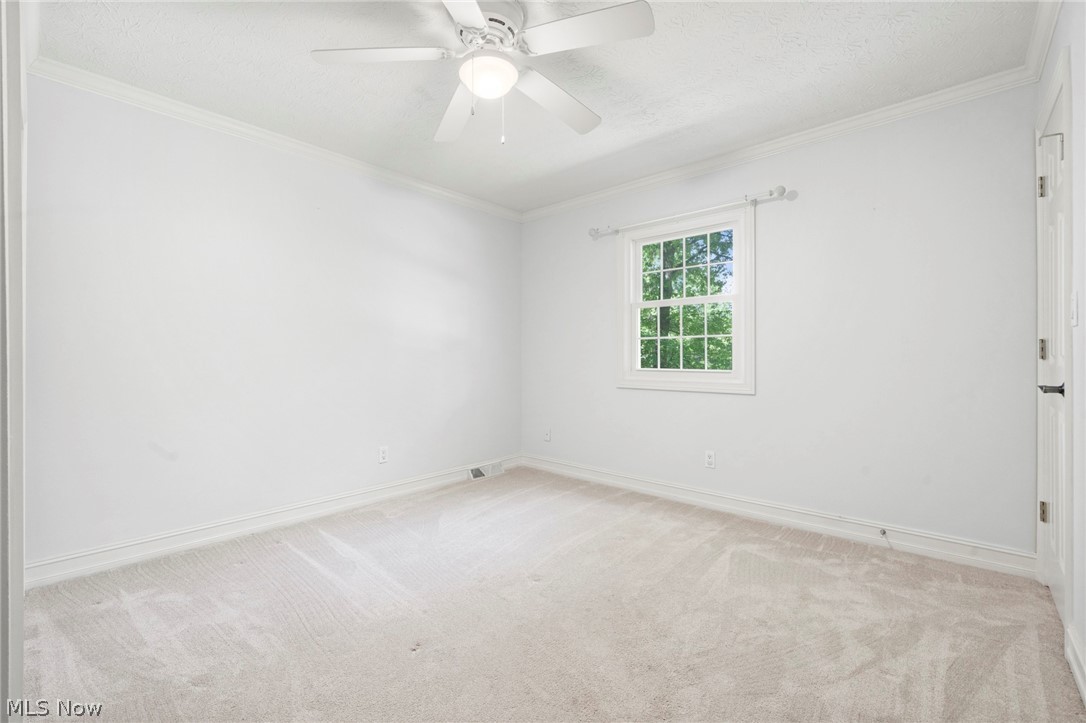 3871 Greentree Road Property Photo 31