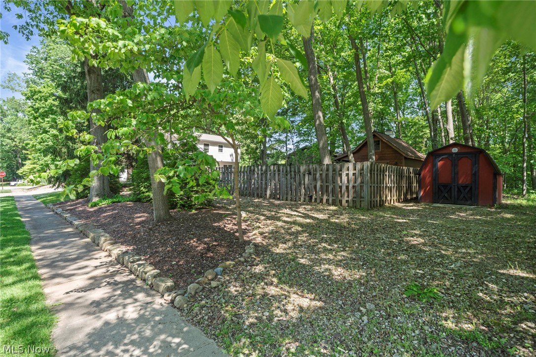 3871 Greentree Road Property Photo 44