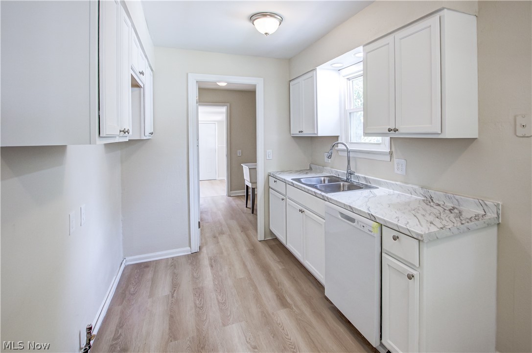 861 Oak Street Property Photo 7