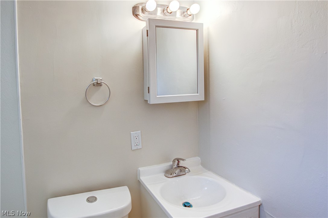 861 Oak Street Property Photo 15