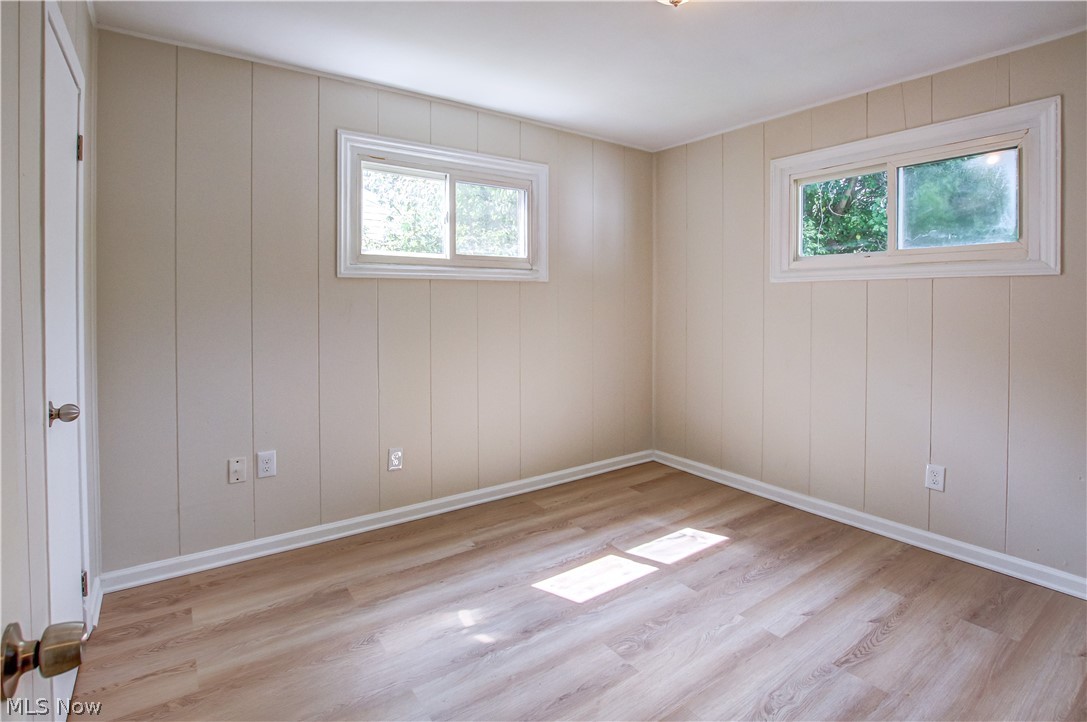 861 Oak Street Property Photo 27