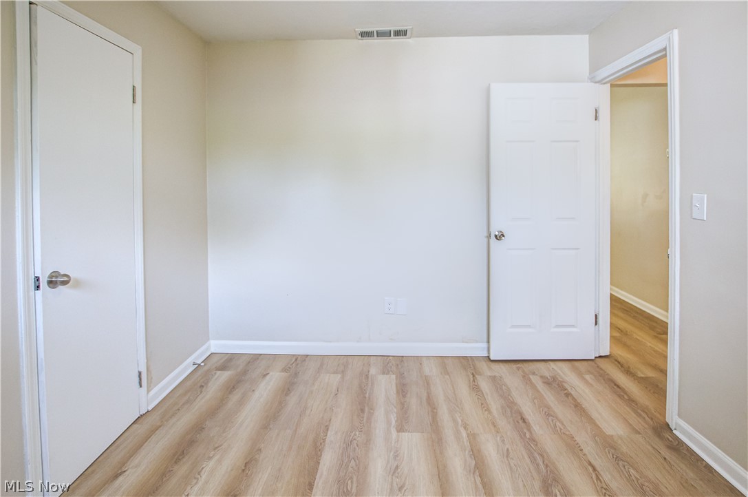 861 Oak Street Property Photo 32