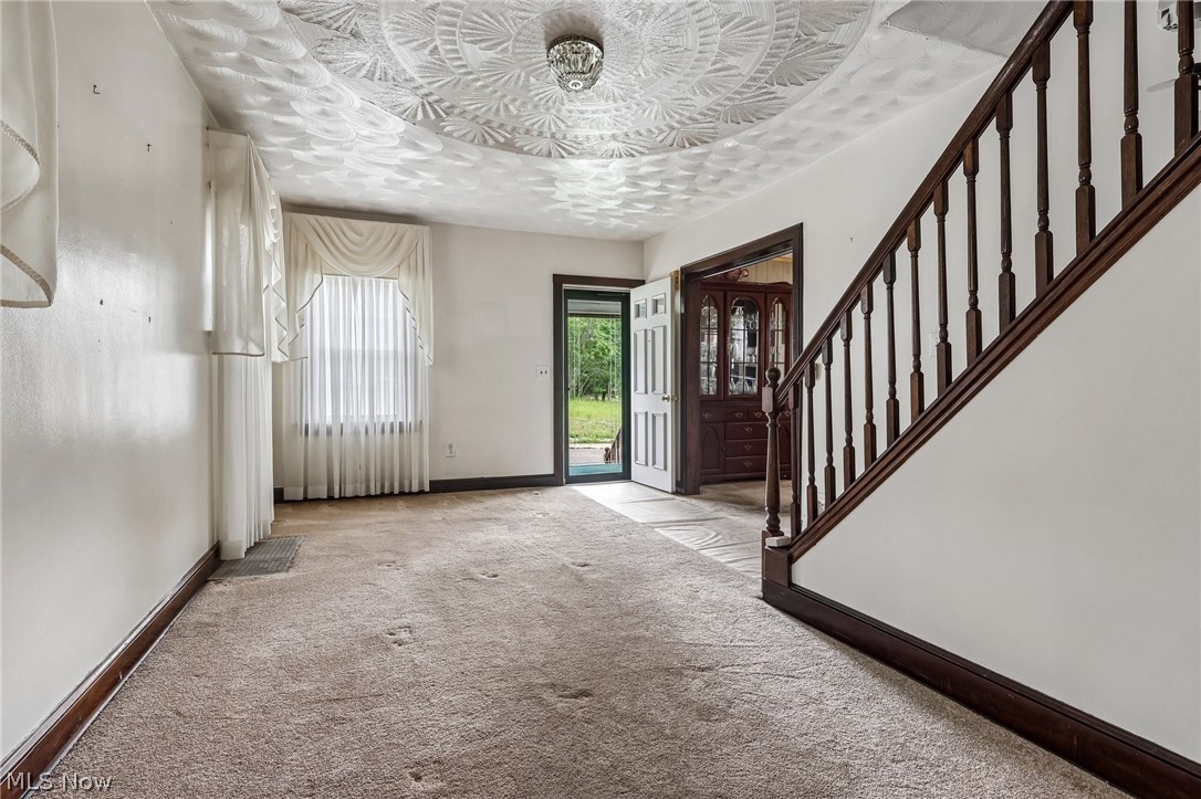 861 5th Avenue Property Photo 3