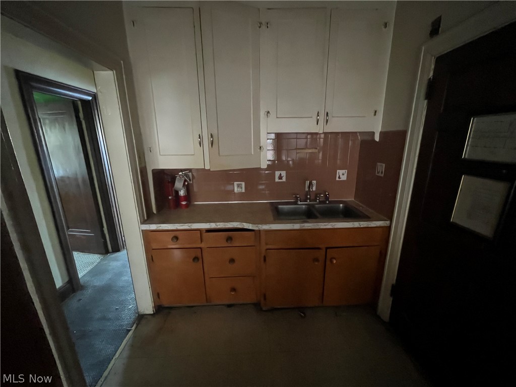 914 Copley Road Property Photo 11