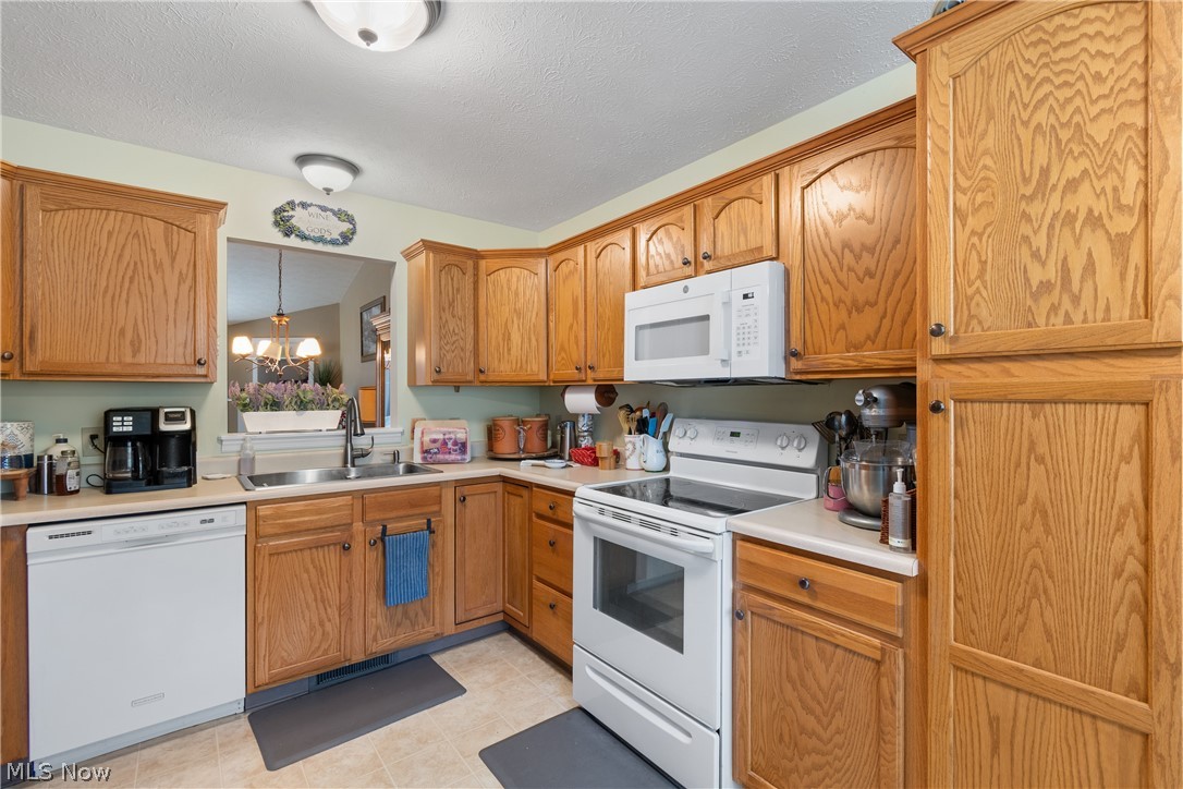 9250 Forest Trail Avenue Nw Property Photo 13