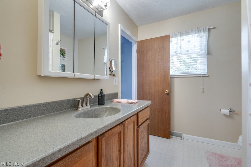 3896 Buckingham Drive Property Photo 30